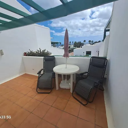 Bonito Reformado En Coronas * Costa Teguise