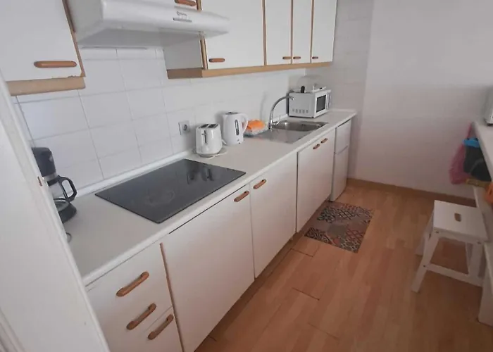 Bonito Reformado En Coronas